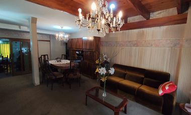 Venta Casa 4 dormitorios en 2 plantas con cochera - Roque Saenz Peña, Rosario