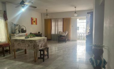 Venta Casa 4 dormitorios en 2 plantas con cochera - Roque Saenz Peña, Rosario