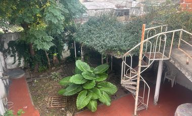 Venta Casa 4 dormitorios en 2 plantas con cochera - Roque Saenz Peña, Rosario