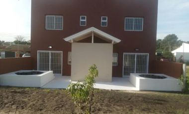 PH en venta - 2 Dormitorios 2 Baños - Cocheras - 200Mts2 - Quequén, Necochea
