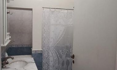 Casa en venta - 3 Dormitorios 2 Baños - 200Mts2 - Pehuajó