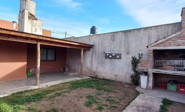 Casa en venta - 3 Dormitorios 2 Baños - 200Mts2 - Pehuajó