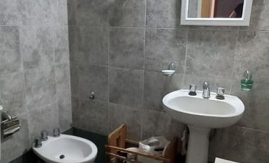 Casa en venta - 3 Dormitorios 2 Baños - 200Mts2 - Pehuajó