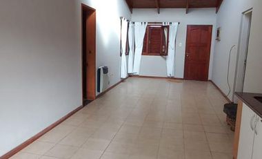 Casa en venta - 3 Dormitorios 2 Baños - 200Mts2 - Pehuajó
