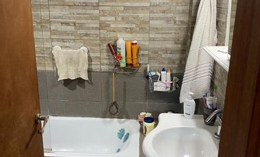 Casa  3 dormitorios cochera y quincho Turdera!! Apto permuta