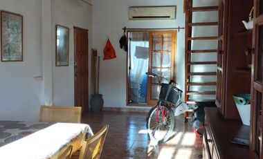 Casa en venta - 3 Dormitorios 1 Baño - Cochera - 90Mts2 - Costa Azul