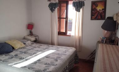 Casa en venta - 3 Dormitorios 1 Baño - Cochera - 90Mts2 - Costa Azul