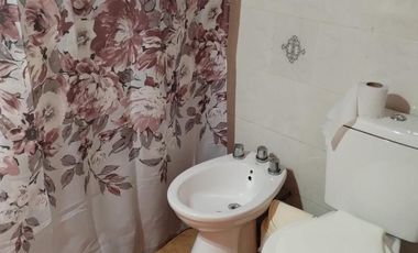 Casa en venta - 3 Dormitorios 1 Baño - Cochera - 90Mts2 - Costa Azul