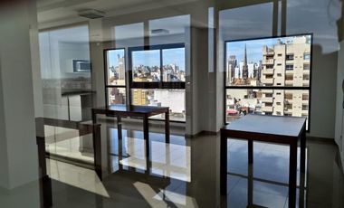 Mejor ubicación imposible!! Departamento muy confortable con pileta y sum en la terraza