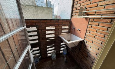 Departamento en venta de 2 ambientes excelente ubicación con pileta - Wilde