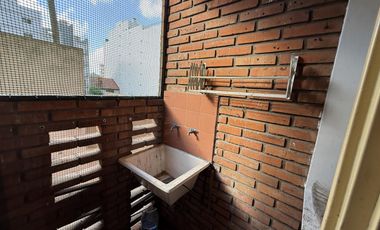 Departamento en venta de 2 ambientes excelente ubicación con pileta - Wilde