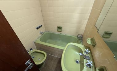 Departamento en venta de 2 ambientes excelente ubicación con pileta - Wilde