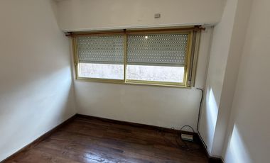 Departamento en venta de 2 ambientes excelente ubicación con pileta - Wilde
