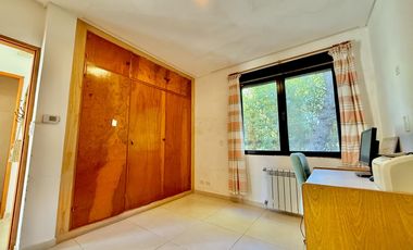 RETASADA! CASA SOBRE 2 LOTES. UNICA!!