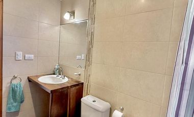 RETASADA! CASA SOBRE 2 LOTES. UNICA!!