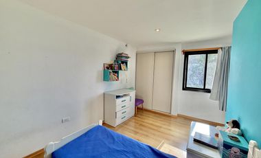 RETASADA! CASA SOBRE 2 LOTES. UNICA!!