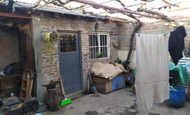 Casa en  Lisandro de la Torre