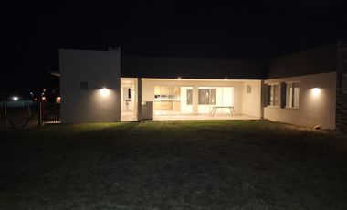 Casa en venta a estrenar en Barrio Privado Monet