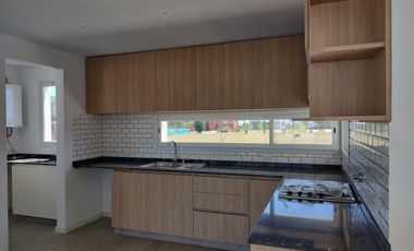 Casa en venta a estrenar en Barrio Privado Monet