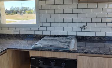 Casa en venta a estrenar en Barrio Privado Monet