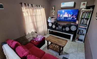 Casa en venta - 5 Dormitorios 3 Baños - Cochera - 200Mts2 - José C. Paz