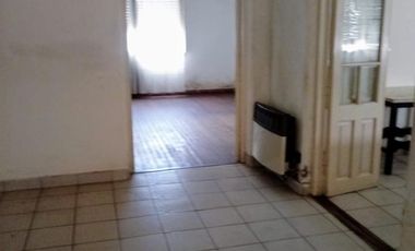 Casa en venta - 2 Dormitorios 2 Baños - Cochera - 243Mts2 - Salto