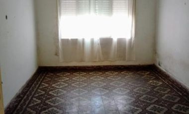 Casa en venta - 2 Dormitorios 2 Baños - Cochera - 243Mts2 - Salto