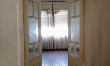 Casa en venta - 2 Dormitorios 2 Baños - Cochera - 243Mts2 - Salto