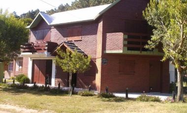 Dúplex en venta - 6 Dormitorios 3 Baños - 500Mts2 - Nueva Atlantis