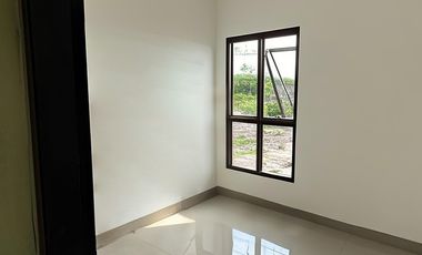 Rumah Modern Contemporary Pondok Cabe Dekat Kampus UT