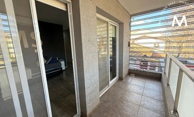 APTO CRÉDITO - Casa en venta de 5 ambientes con quincho, piscina y cochera - Villa Ballester