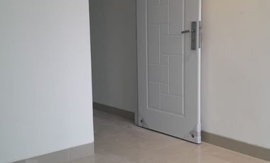 JUAL RUMAH 3 LANTAI jln KRAN V no 85 aman, nyaman bisa di pakai USAHA.