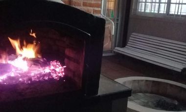 Casa en venta - 3 Dormitorios 2 Baños - Cocheras - 415Mts2 - Glew, Almirante Brown