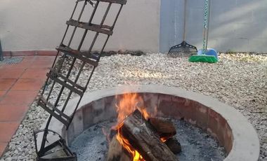 Casa en venta - 3 Dormitorios 2 Baños - Cocheras - 415Mts2 - Glew, Almirante Brown