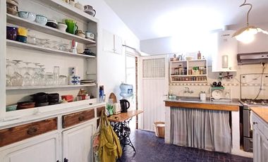 Excelente Casa Av comercial! Ideal para Locales, ofi