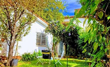 Excelente Casa Av comercial! Ideal para Locales, ofi