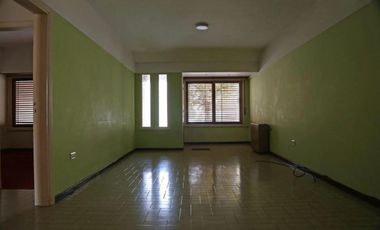 Casa en venta - 4 Dormitorios 2 Baños - Cochera - 240Mts2 - Balcarce