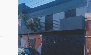 Casa en venta - 3 Dormitorios 2 Baños - 200Mts2 - Berisso