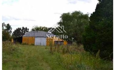 AMPLIO TERRENO, SOBRE CRUCE DE AMBAS RUTAS 32 Y 188