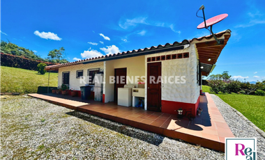 SE VENDE ESPECTACULAR CASA FINCA