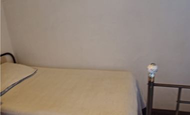 SE VENDE CASA EN EL CENTRO DE DOS PISOS INDEPENDIENTES