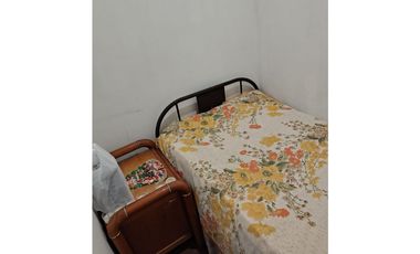 SE VENDE CASA EN EL CENTRO DE DOS PISOS INDEPENDIENTES