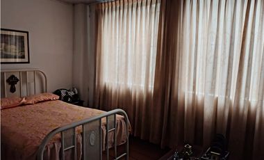SE VENDE CASA EN EL CENTRO DE DOS PISOS INDEPENDIENTES