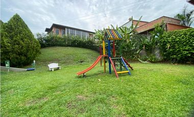 Venta Casa en San Jerónimo, unidad cerrada 193 mts, amoblada