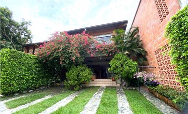 Venta Casa en San Jerónimo, unidad cerrada 193 mts, amoblada