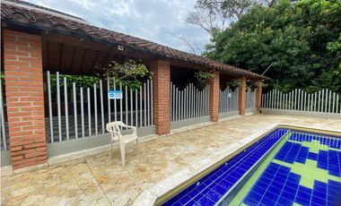 Venta Casa en San Jerónimo, unidad cerrada 193 mts, amoblada