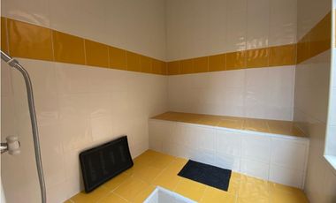 Venta Casa en San Jerónimo, unidad cerrada 193 mts, amoblada