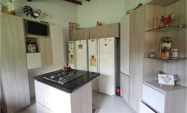 Tu refugio ideal en Cerritos: Casa campestre con todo el confort