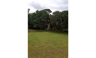 En Venta linda finca con piscina en Anapoima.