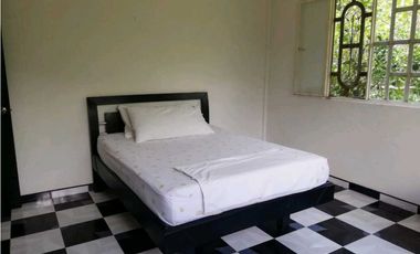 En Venta linda finca con piscina en Anapoima.